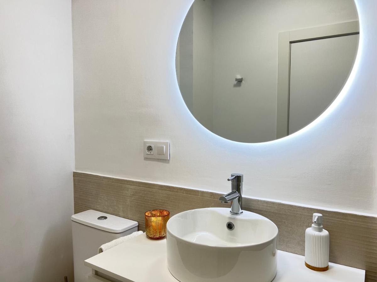 Ansar Suite Torrelavega Eksteriør billede